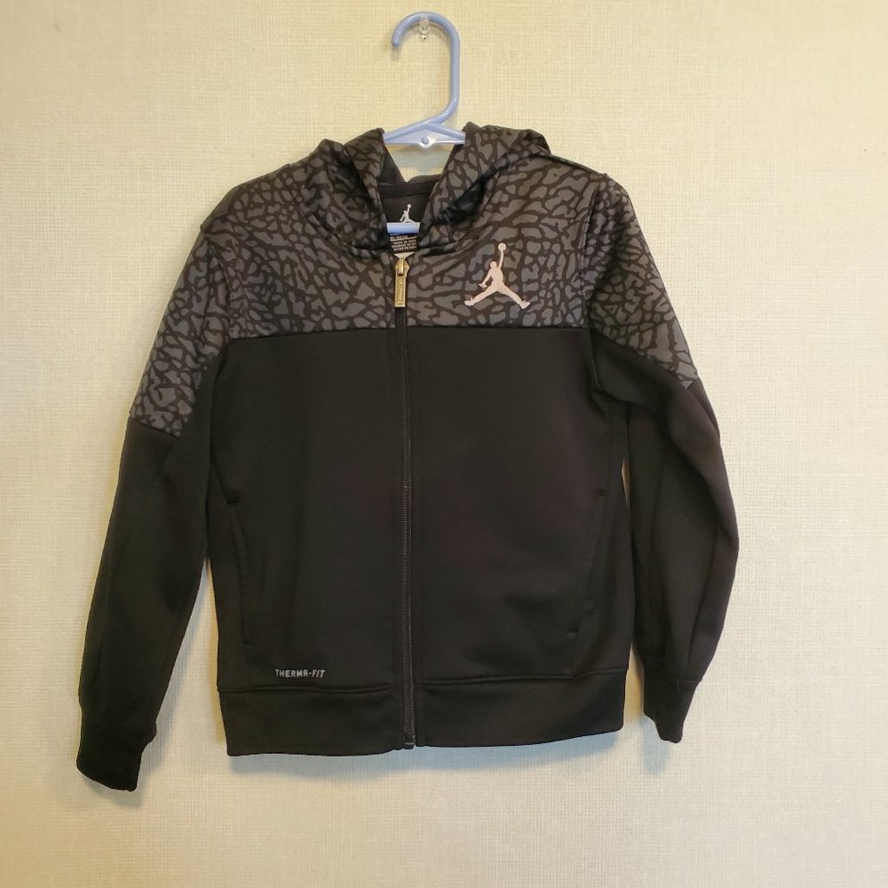 Nike Boys ThermaFit black‎ Jacket. Size 4. XS.